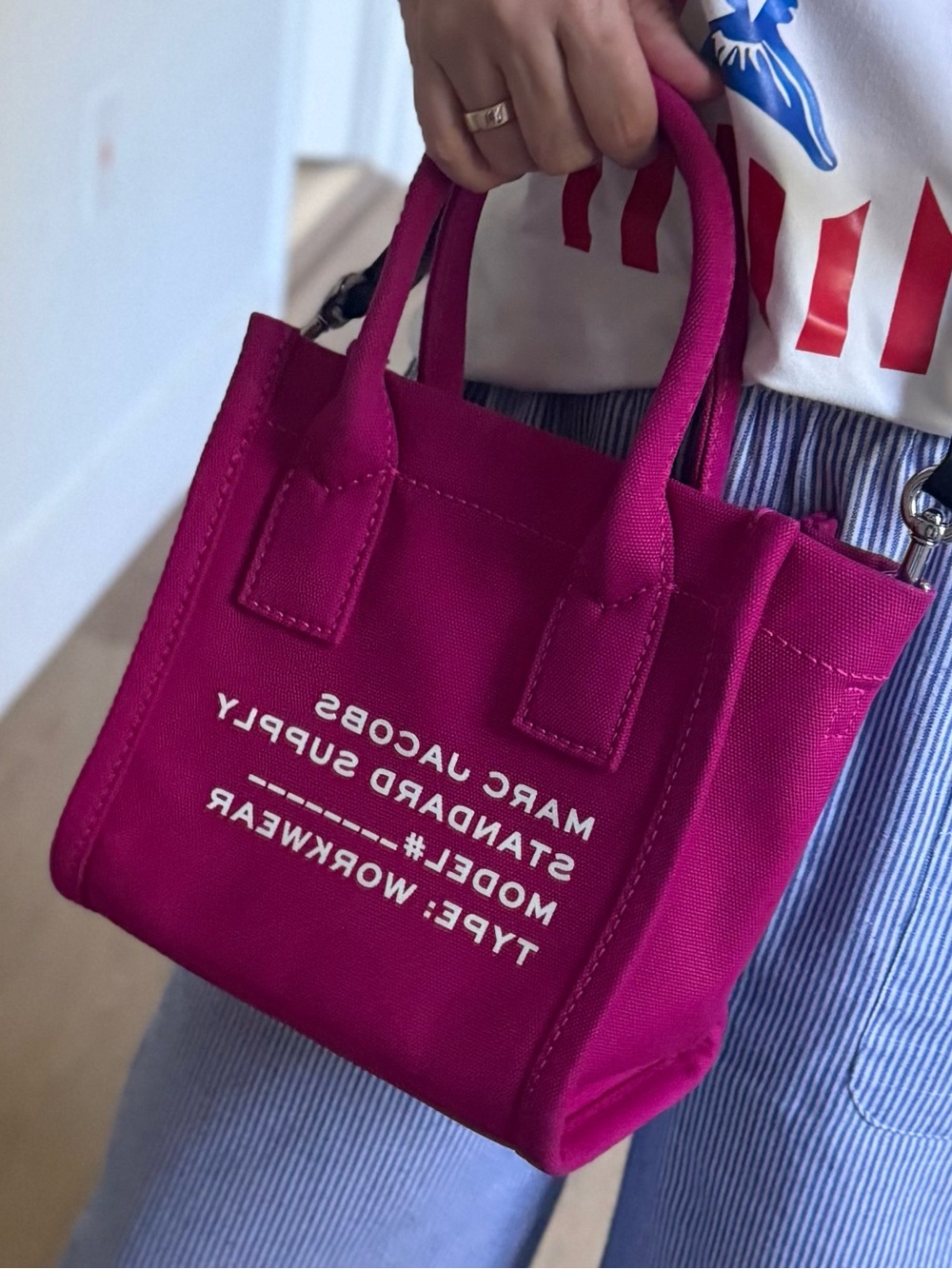 Marc Jacobs Hot Pink Canvas Mini Tote with Black Strap like new!! - Picture 4 of 8